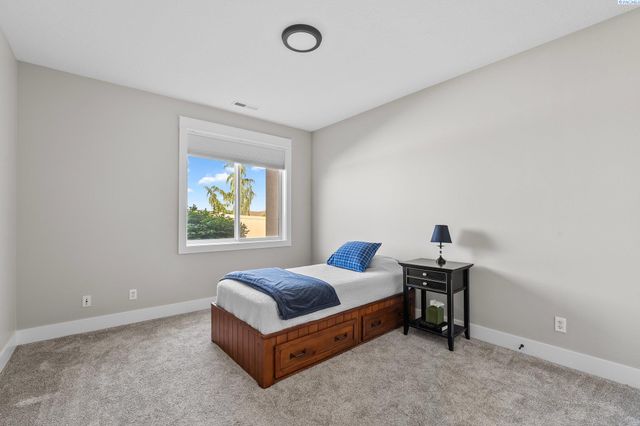 1430 Purple Sage St, Richland, WA 99352