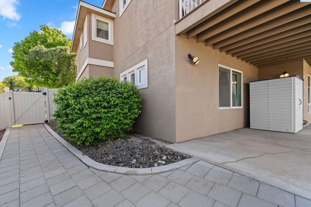 1430 Purple Sage St, Richland, WA 99352