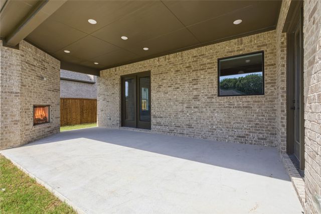 709 Allison Drive, Van Alstyne, TX 75495