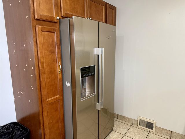 409 Weeks Avenue, Battle Creek, MI 49015