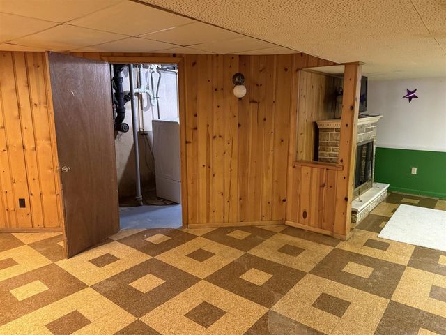 409 Weeks Avenue, Battle Creek, MI 49015