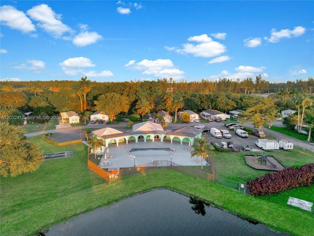 35250 SW 177th Court 48, Homestead, FL 33034
