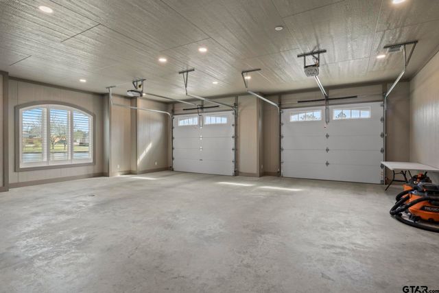 602 Greenhill Park, Mt Pleasant, TX 75455