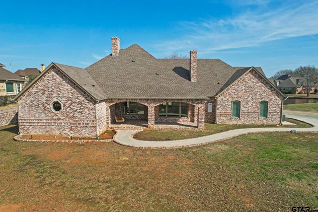 602 Greenhill Park, Mt Pleasant, TX 75455