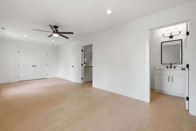 6821 Lakeshore Drive, Chattanooga, TN 37416
