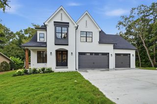 6821 Lakeshore Drive, Chattanooga, TN 37416