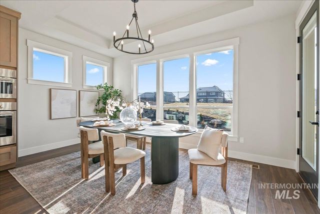 6880 E Chicken Hawk Loop, Nampa, ID 83686