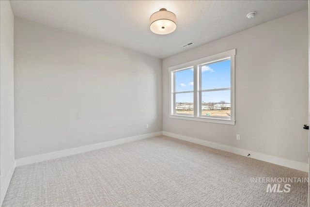 6880 E Chicken Hawk Loop, Nampa, ID 83686