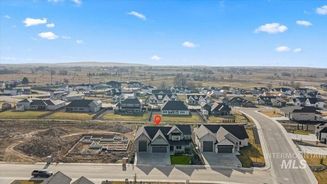 6880 E Chicken Hawk Loop, Nampa, ID 83686