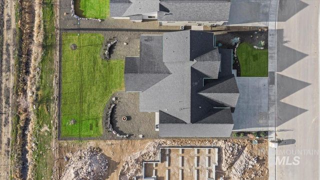 6880 E Chicken Hawk Loop, Nampa, ID 83686