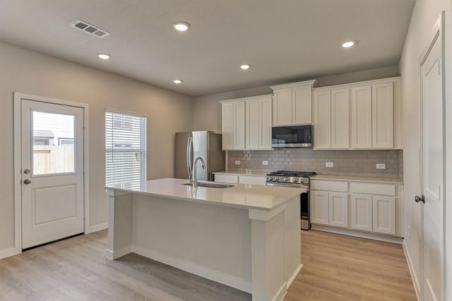 7727 Bergamot Circle, Magnolia, TX 77354