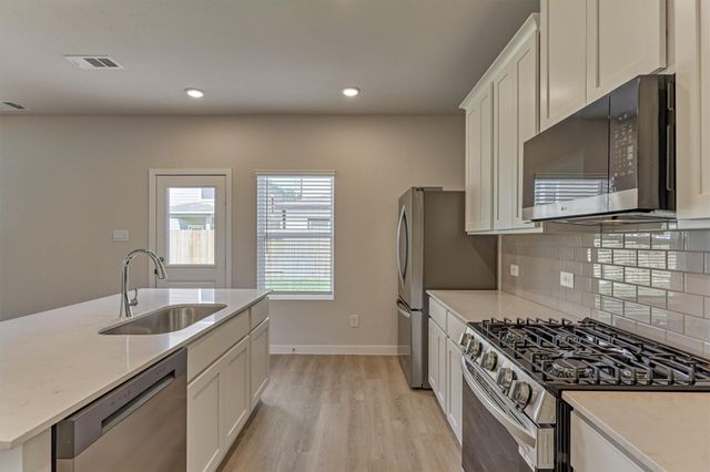 7727 Bergamot Circle, Magnolia, TX 77354