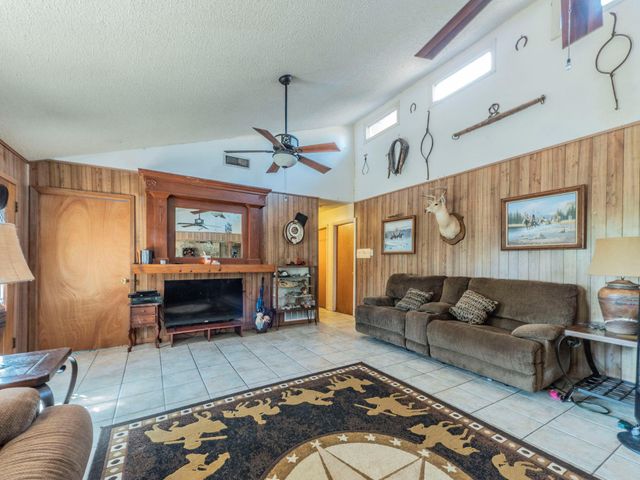 1323 Fm 1966, Maxwell, TX 78656