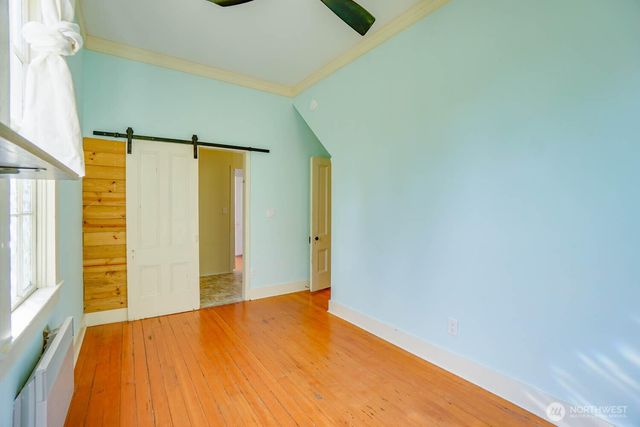 99 Main Street, Cathlamet, WA 98612