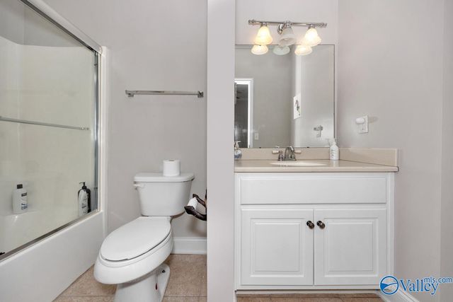 5590 Bay Village Drive 208, Athens, AL 35611