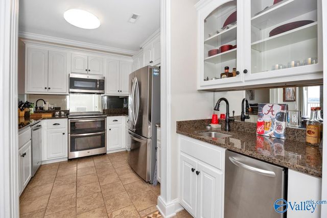 5590 Bay Village Drive 208, Athens, AL 35611