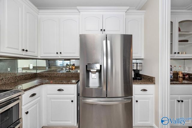 5590 Bay Village Drive 208, Athens, AL 35611