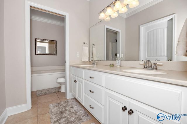 5590 Bay Village Drive 208, Athens, AL 35611