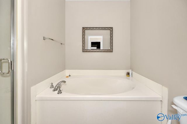 5590 Bay Village Drive 208, Athens, AL 35611