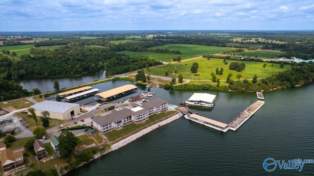 5590 Bay Village Drive 208, Athens, AL 35611