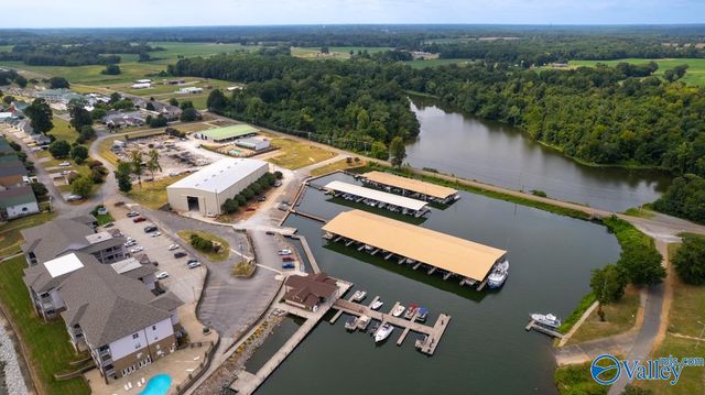 5590 Bay Village Drive 208, Athens, AL 35611