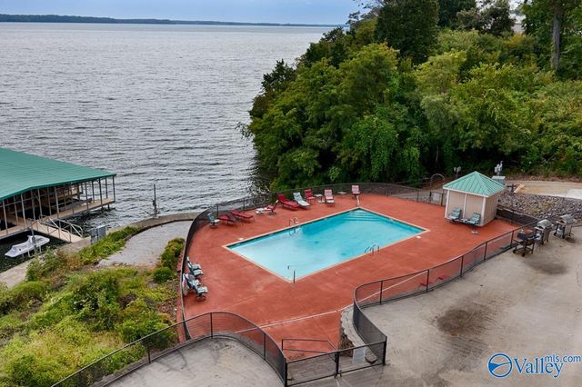 5590 Bay Village Drive 208, Athens, AL 35611