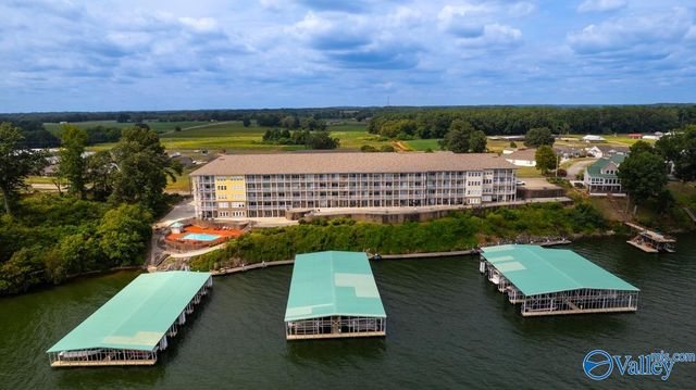 5590 Bay Village Drive 208, Athens, AL 35611