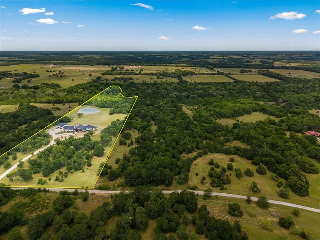 645 County Road 4021, Savoy, TX 75479