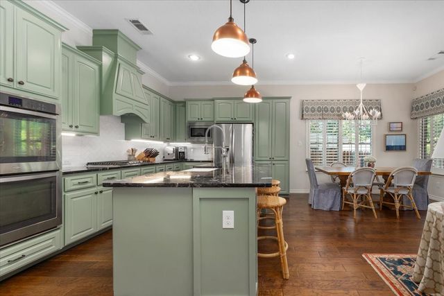 708 Northwood Road, Fort Worth, TX 76107