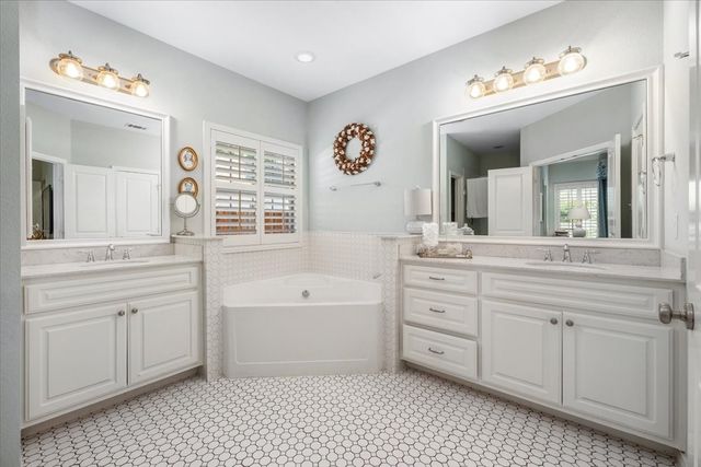 708 Northwood Road, Fort Worth, TX 76107