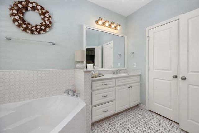 708 Northwood Road, Fort Worth, TX 76107