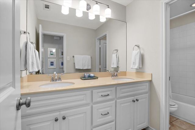 708 Northwood Road, Fort Worth, TX 76107