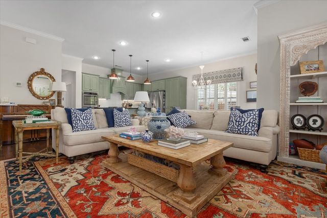 708 Northwood Road, Fort Worth, TX 76107