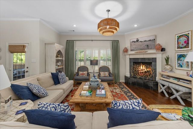 708 Northwood Road, Fort Worth, TX 76107