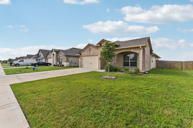 133 Nathaniel DR, Taylor, TX 76574