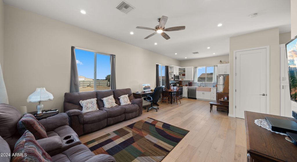 Image 19 of property listing at 19711 W GEORGIA Avenue, Litchfield Park, AZ 85340