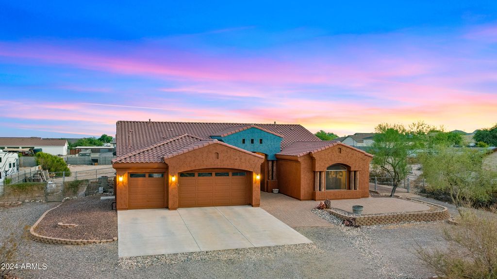 Image 4 of property listing at 19711 W GEORGIA Avenue, Litchfield Park, AZ 85340