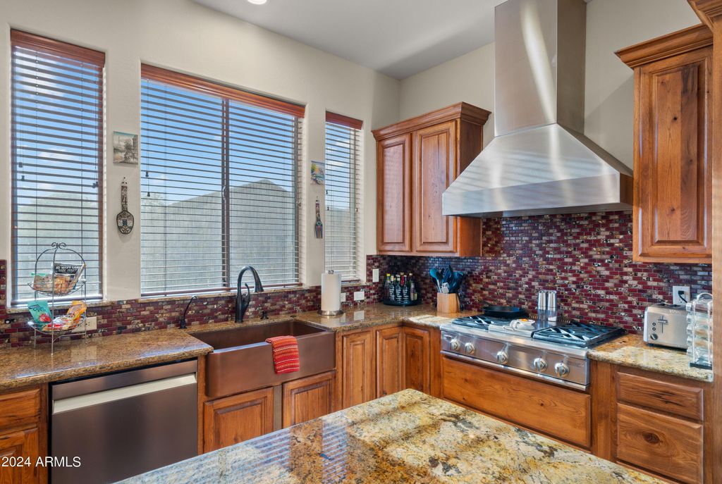 Image 5 of property listing at 19711 W GEORGIA Avenue, Litchfield Park, AZ 85340