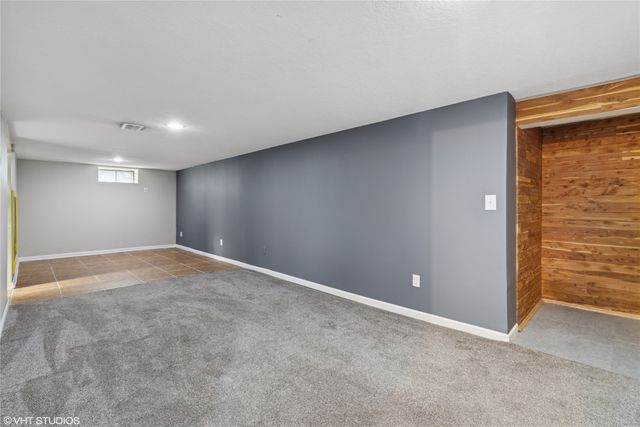 7340 Southview Drive, Des Moines, IA 50315