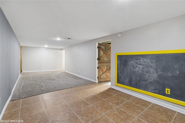 7340 Southview Drive, Des Moines, IA 50315