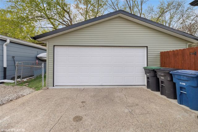 7340 Southview Drive, Des Moines, IA 50315