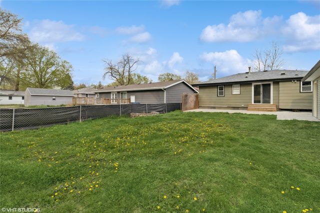 7340 Southview Drive, Des Moines, IA 50315