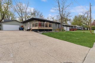 7340 Southview Drive, Des Moines, IA 50315