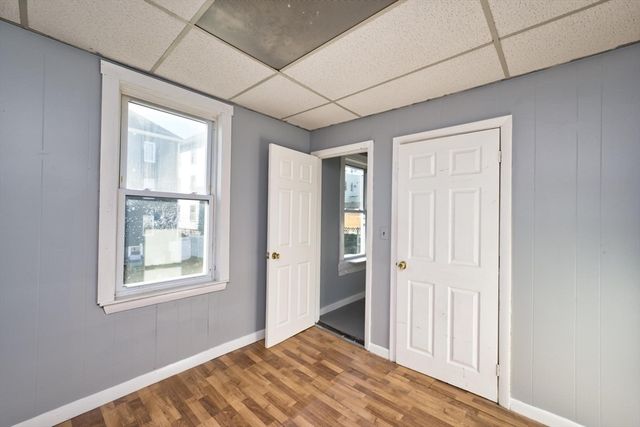 20 Lafrance Ct, New Bedford, MA 02740