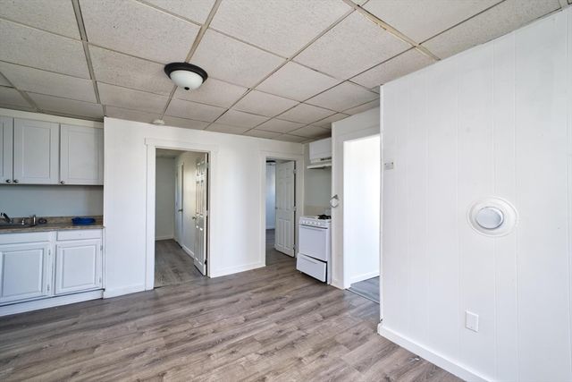 20 Lafrance Ct, New Bedford, MA 02740