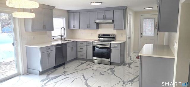 262 Westwoods Terrace, Bristol, CT 06010