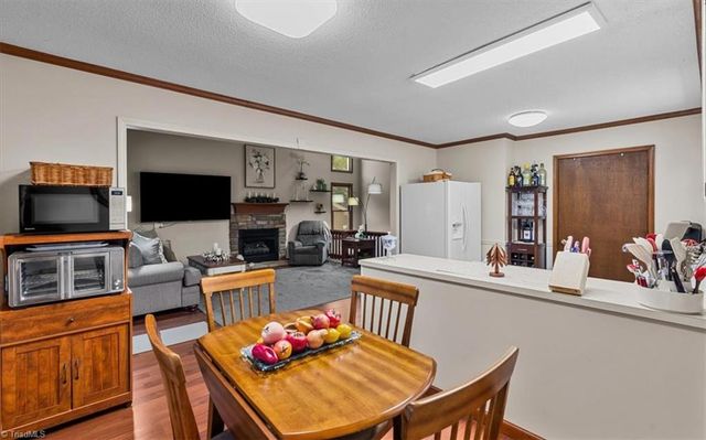 5021 Mereworth Court, Winston-salem, NC 27104