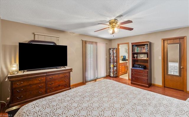 5021 Mereworth Court, Winston-salem, NC 27104