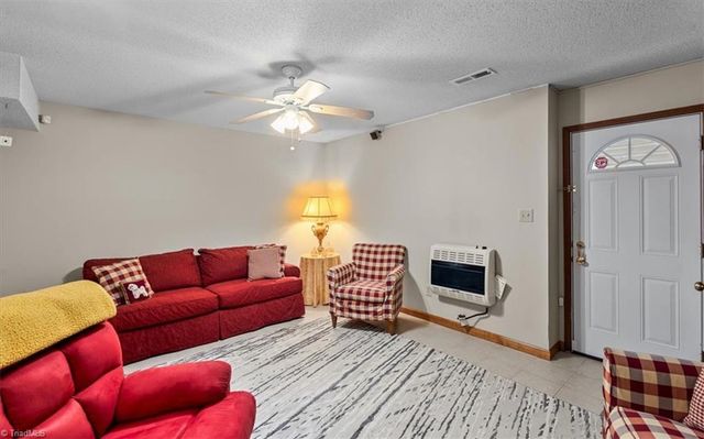 5021 Mereworth Court, Winston-salem, NC 27104