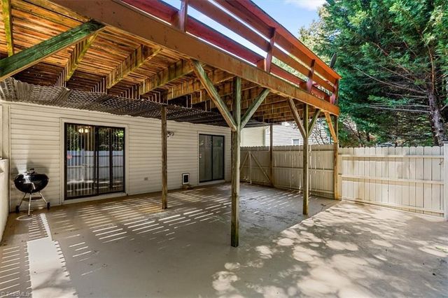 5021 Mereworth Court, Winston-salem, NC 27104